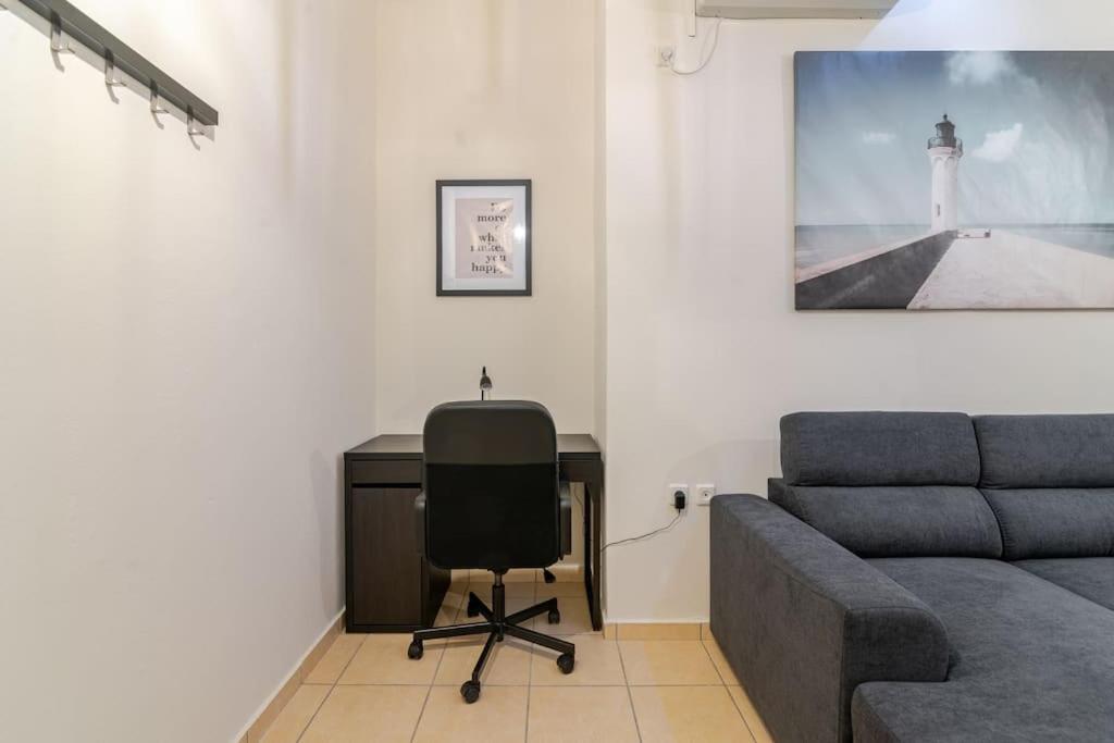 Seaside Escape Apartments - Poseidon Palaiá Fókaia Kültér fotó